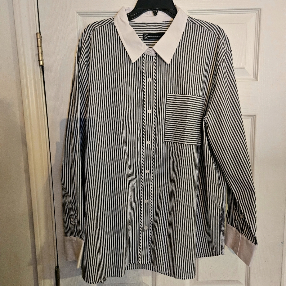 2x Ny & Co gray/white striped shirt